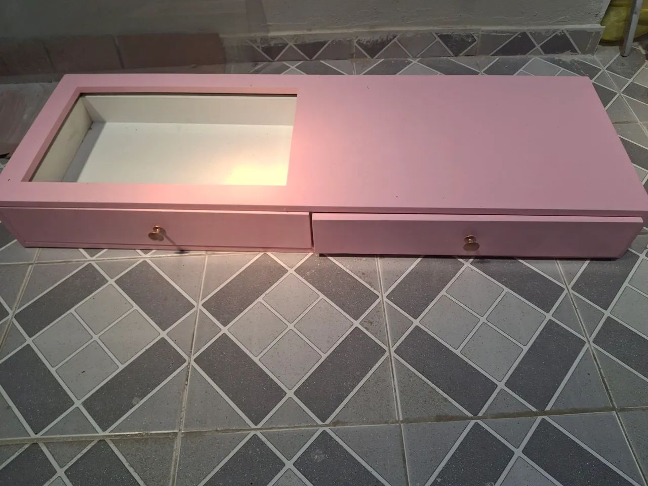 Penteadeira Rosa com Gavetas e Espelho