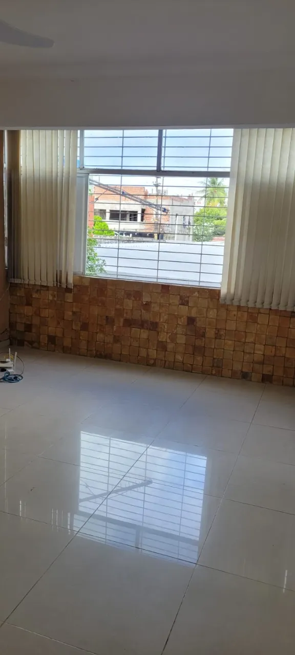 Amplo Apartamento 4 Qts nascente em Olinda Perto do Shopping e Praia.