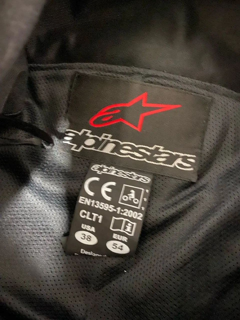 Jaqueta de Couro Alpinestars - Tamanho 54 - Foto 2