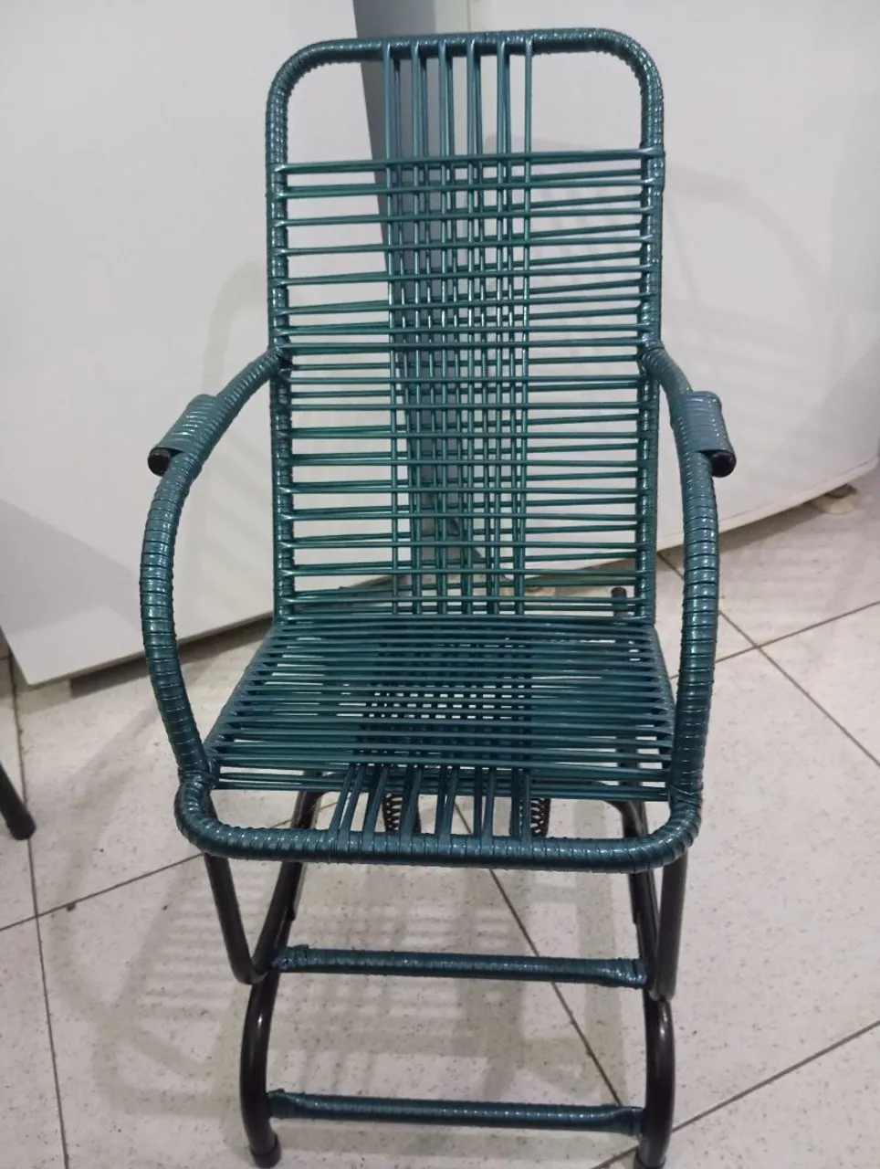 Cadeira Infantil de Balanço em Metal e Plástico Verde