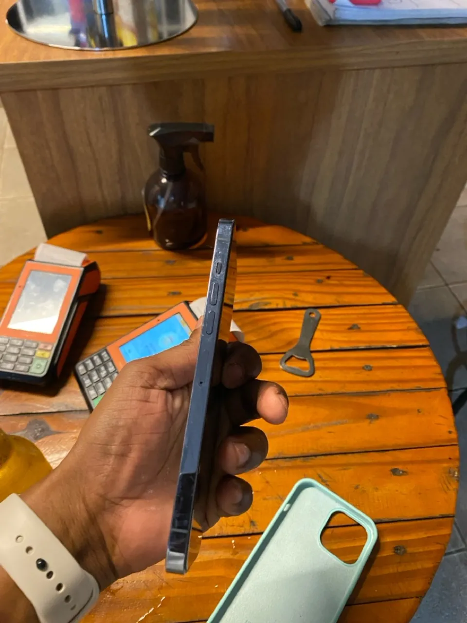 iPhone 13 Pro Max moderno e elegante