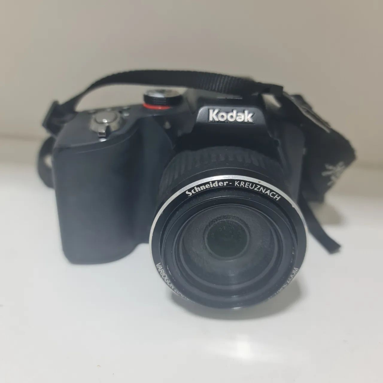 Câmera Digital Kodak EasyShare Z915 com Lente Schneider
