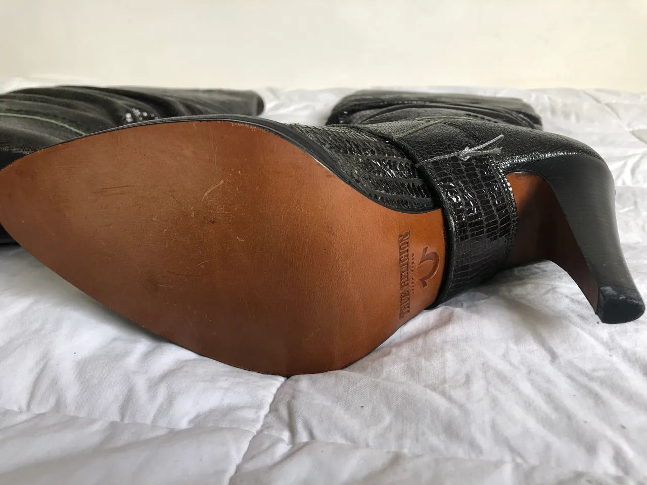 Bota couro True Religion importada tamanho 36 - Foto 2