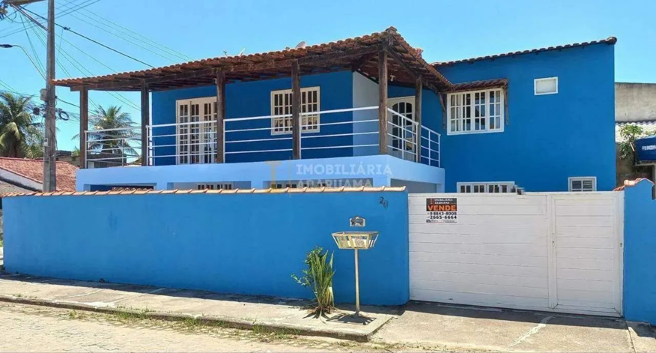 Casa com 04 quartos, sendo 01 suíte  Conforto e Estilo Perto de Tudo!