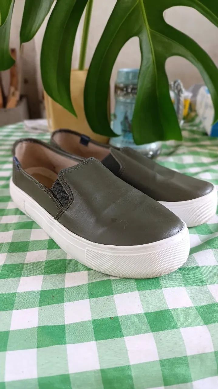 Tênis Moleca Slip On Verde Azeitona