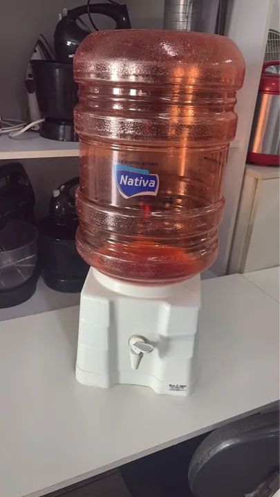 Dispensador de Água Nativa