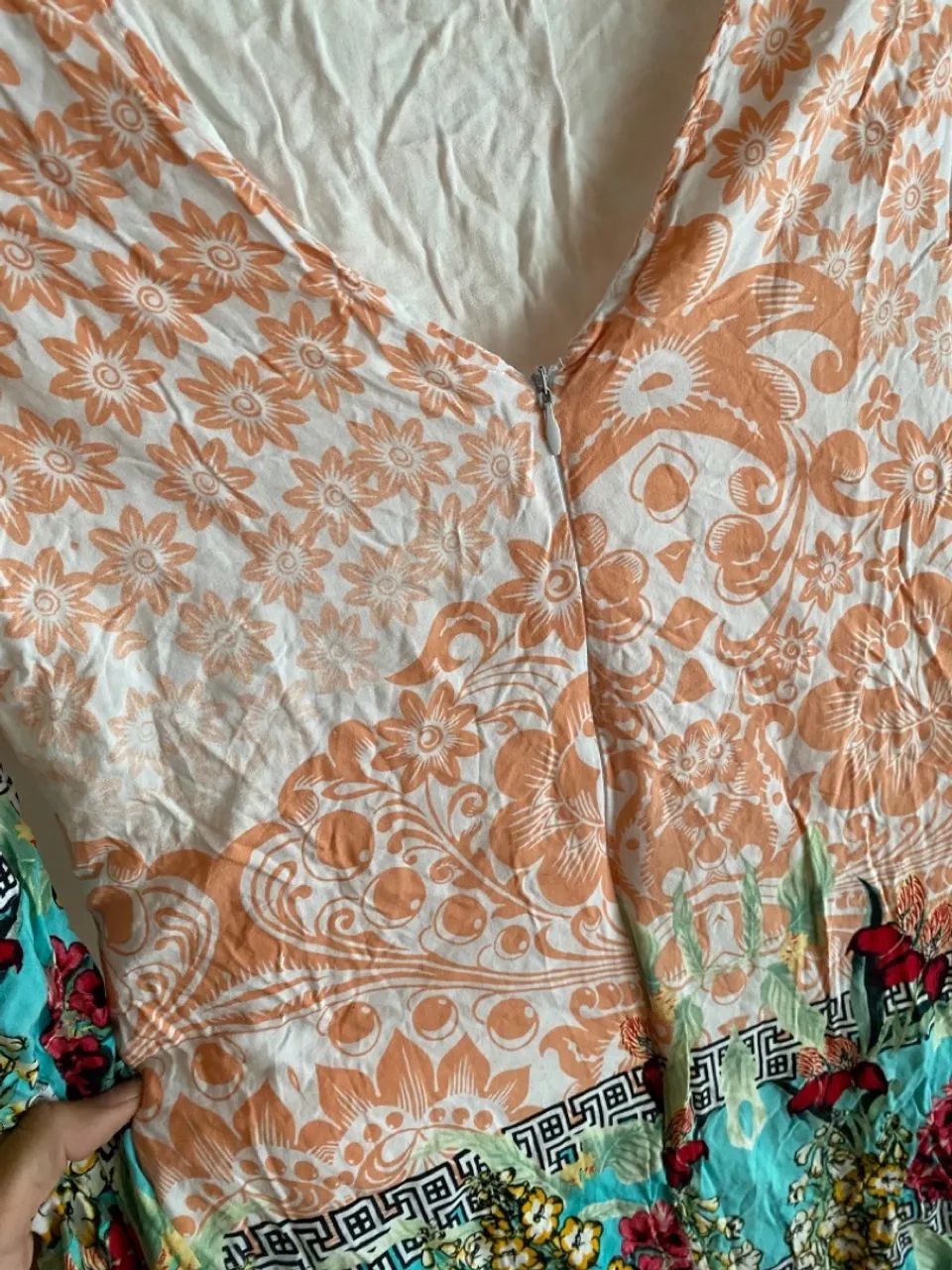 Vestido manga comprida floral colorido - Foto 3
