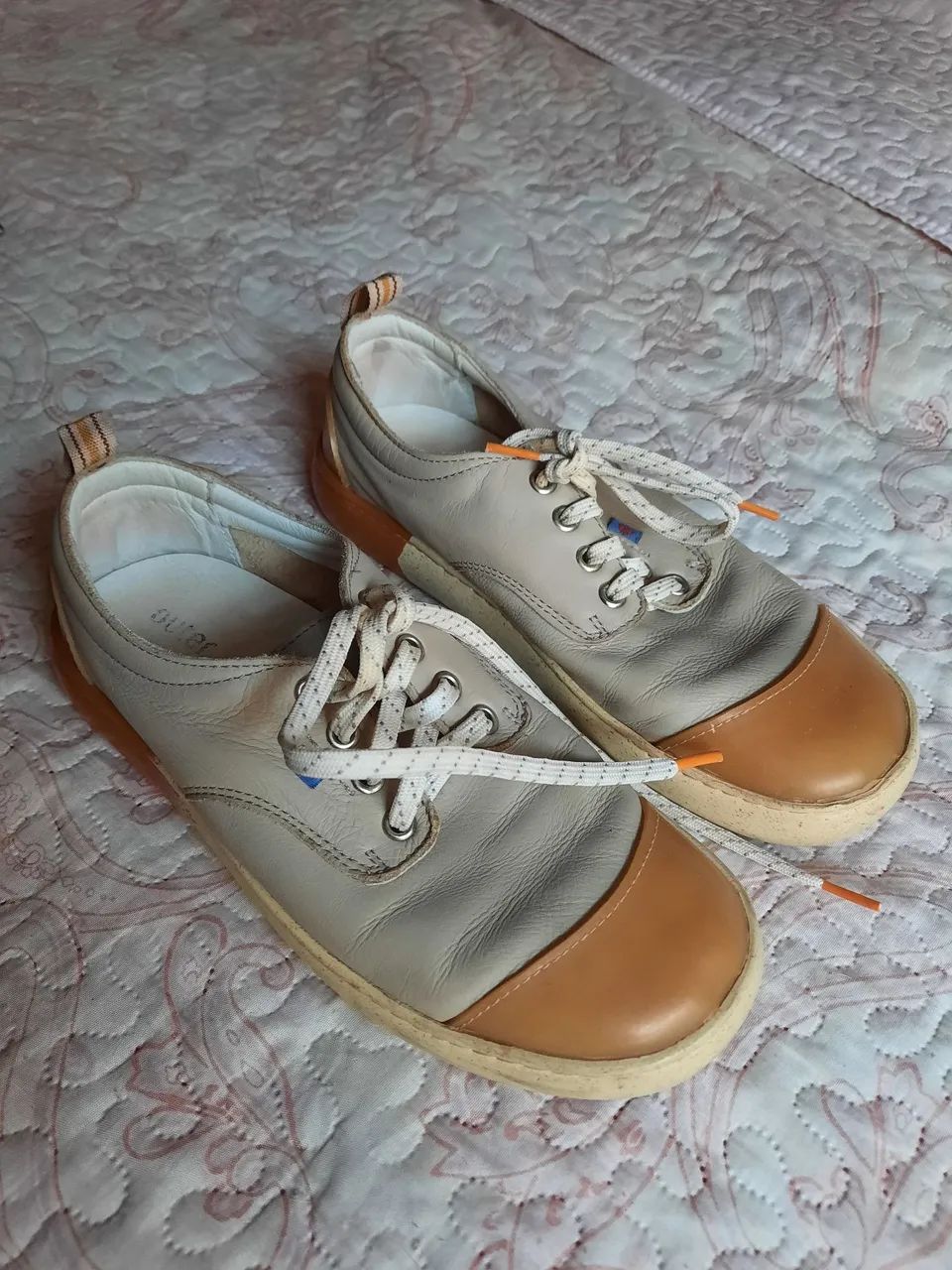 Tênis casual cinza OUTER couro legítimo Calçados Umuarama