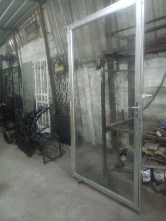 Porta vidro temperado 1cm .8 forte - Foto 2