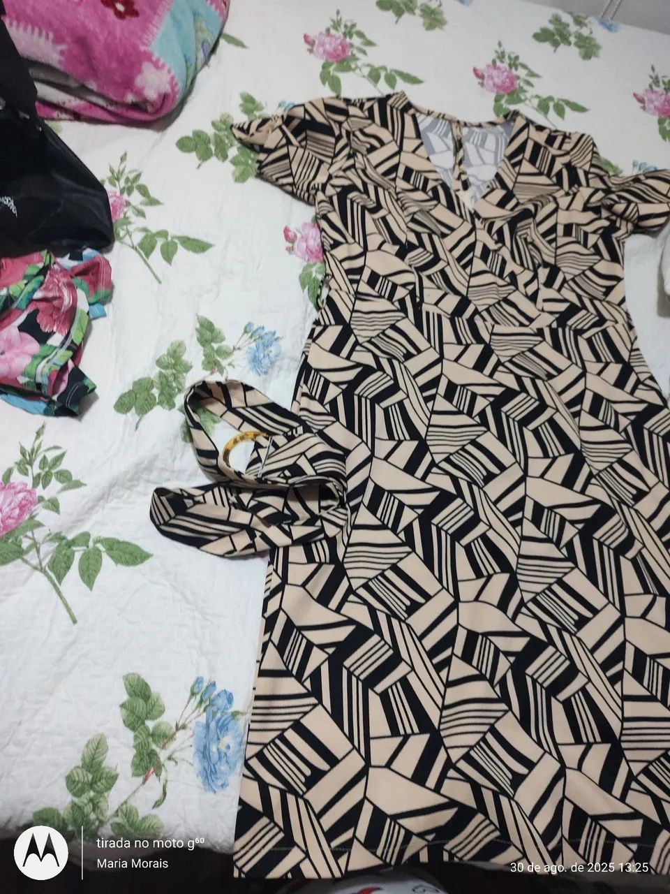 Vestido mid semi novo - Foto 2