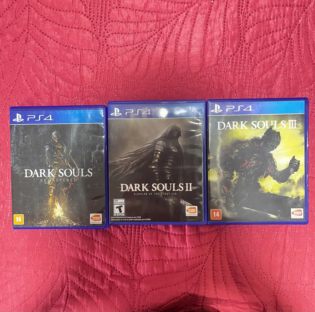 Kit com 3 jogos de ps4 Dark Souls Remastered, II e III para PS4
