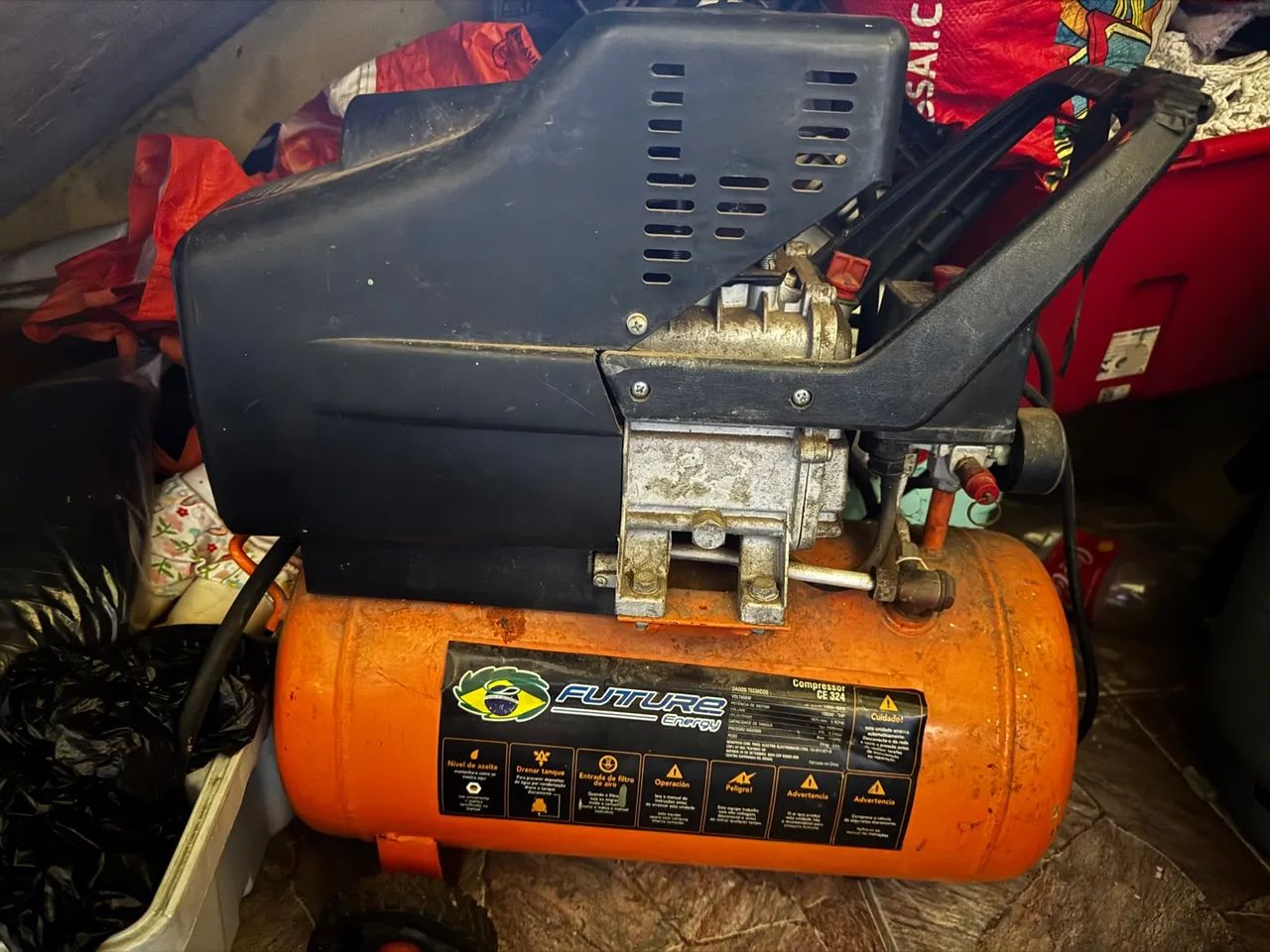 (Aceito troca ) Compressor de ar CE 324 - 1500W - 2HP - Foto 2