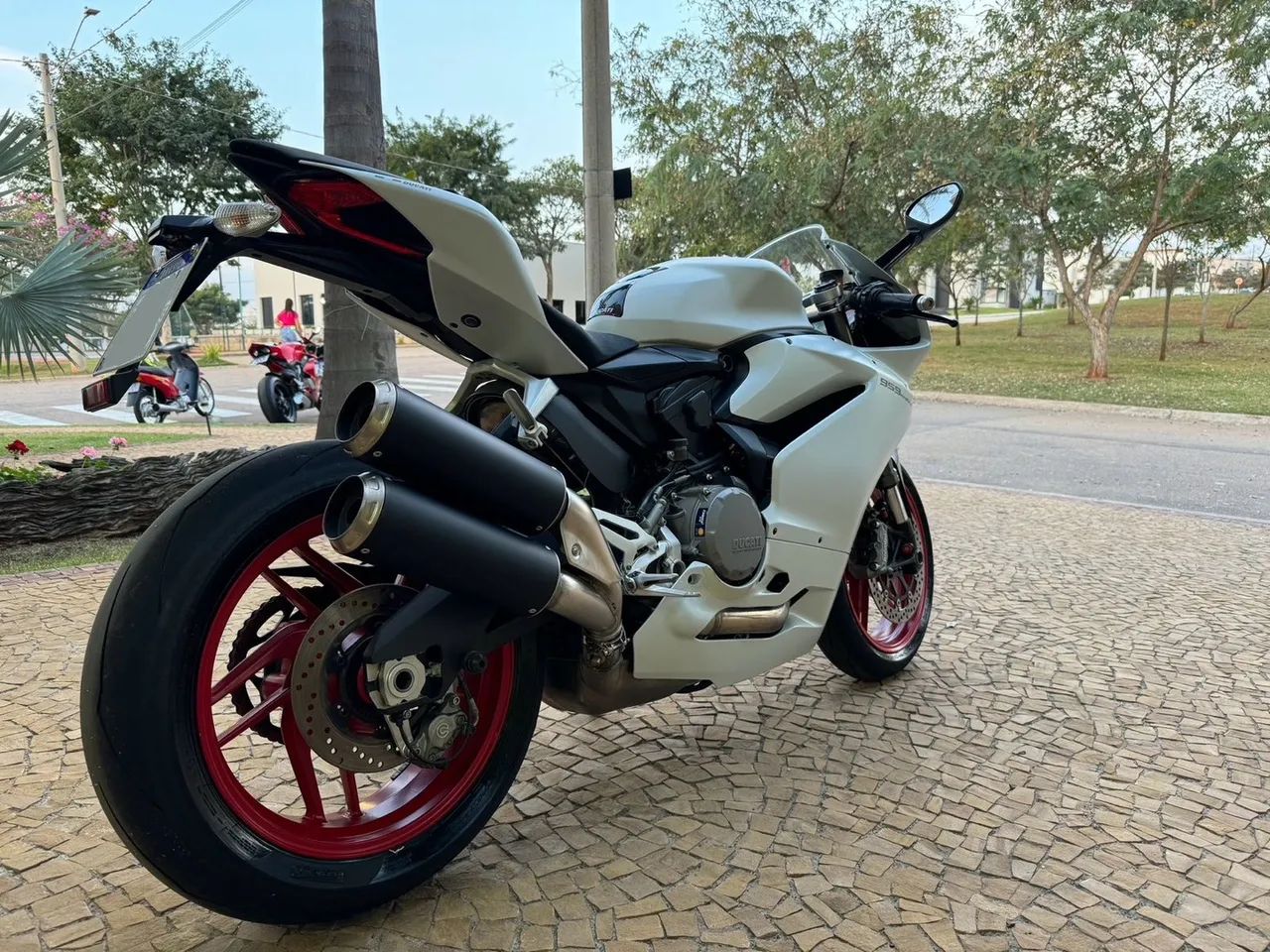 Ducati 959 Panigale 2017 19.000km vendo troco financio  - Foto 5