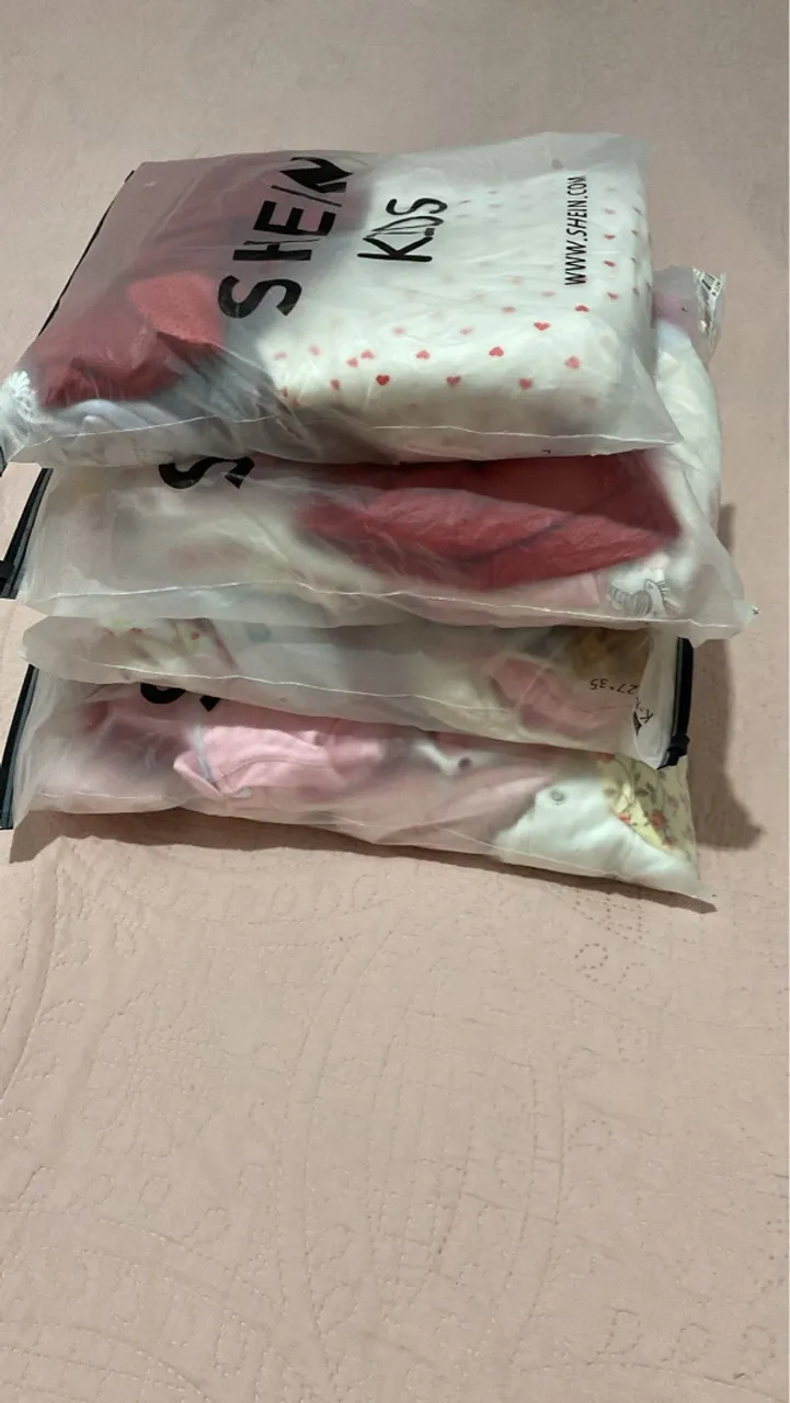 Roupas para bebê usada somente 1 vez algumas nunca foram usadas