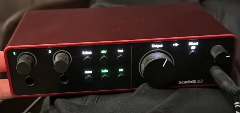 Focusrite Scarlett 2i2 4th Gen Interface de audio ( usb ) - Foto 4