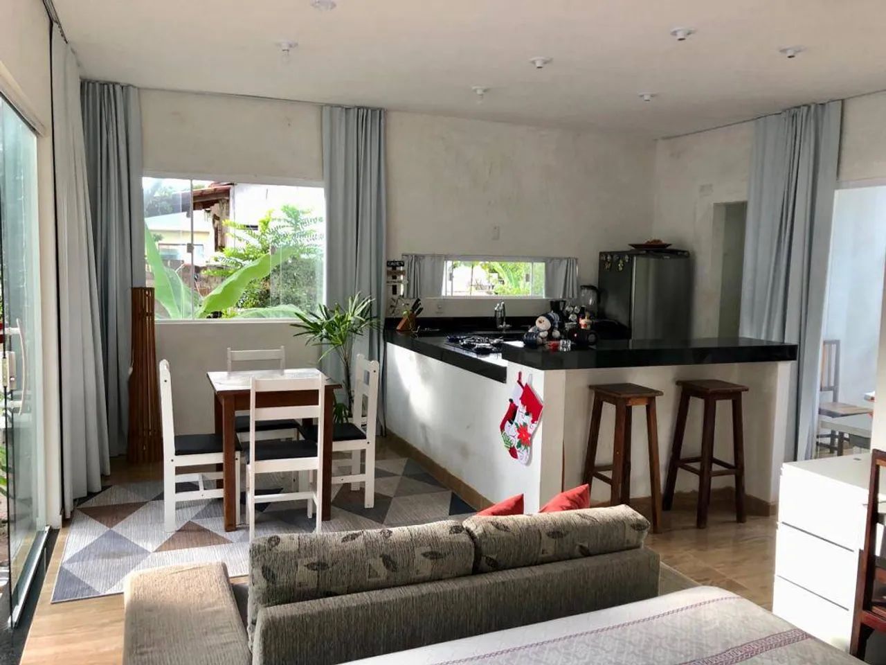 Casa recém construída, estilo studio, pronta para ampliação, em rua otima. - Foto 3