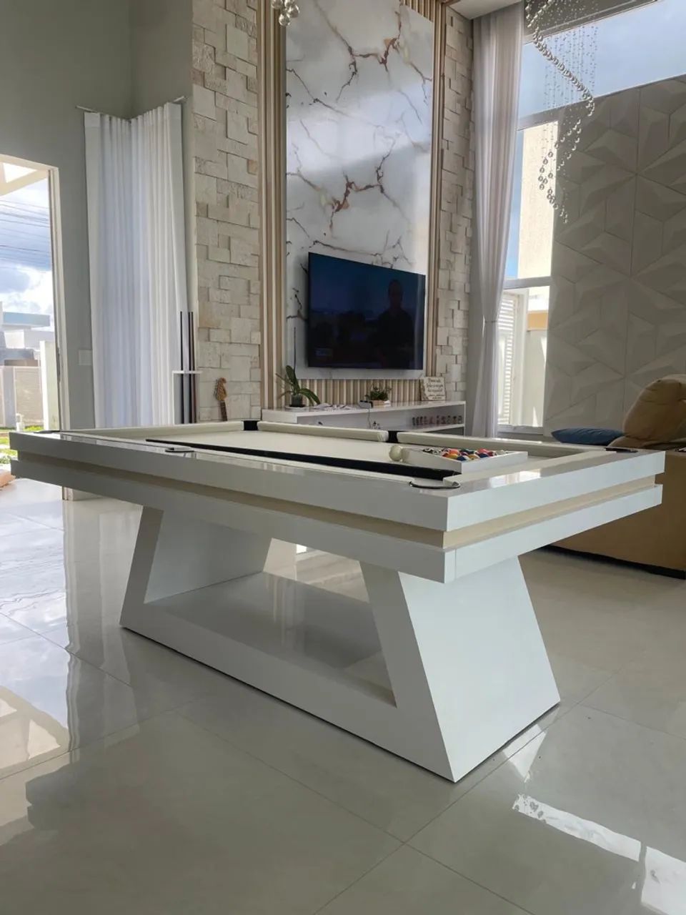 Mesa de sinuca/bilhar e jantar de alto padrão 