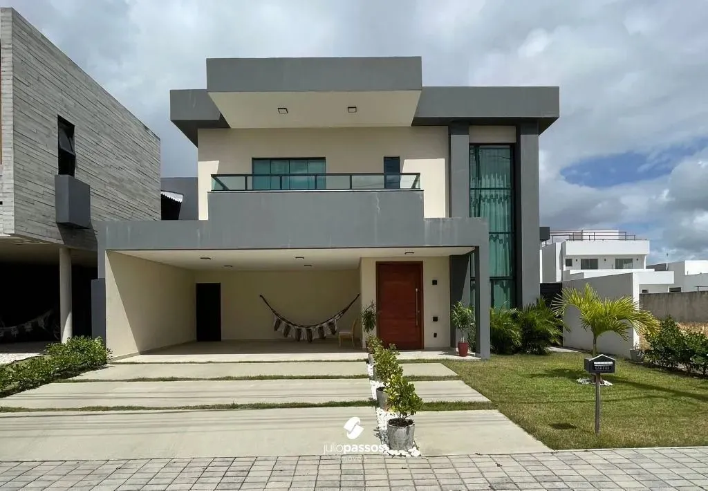 Casa à venda no Condomínio Terras Alphaville I com 260m² de área construída, 2 p