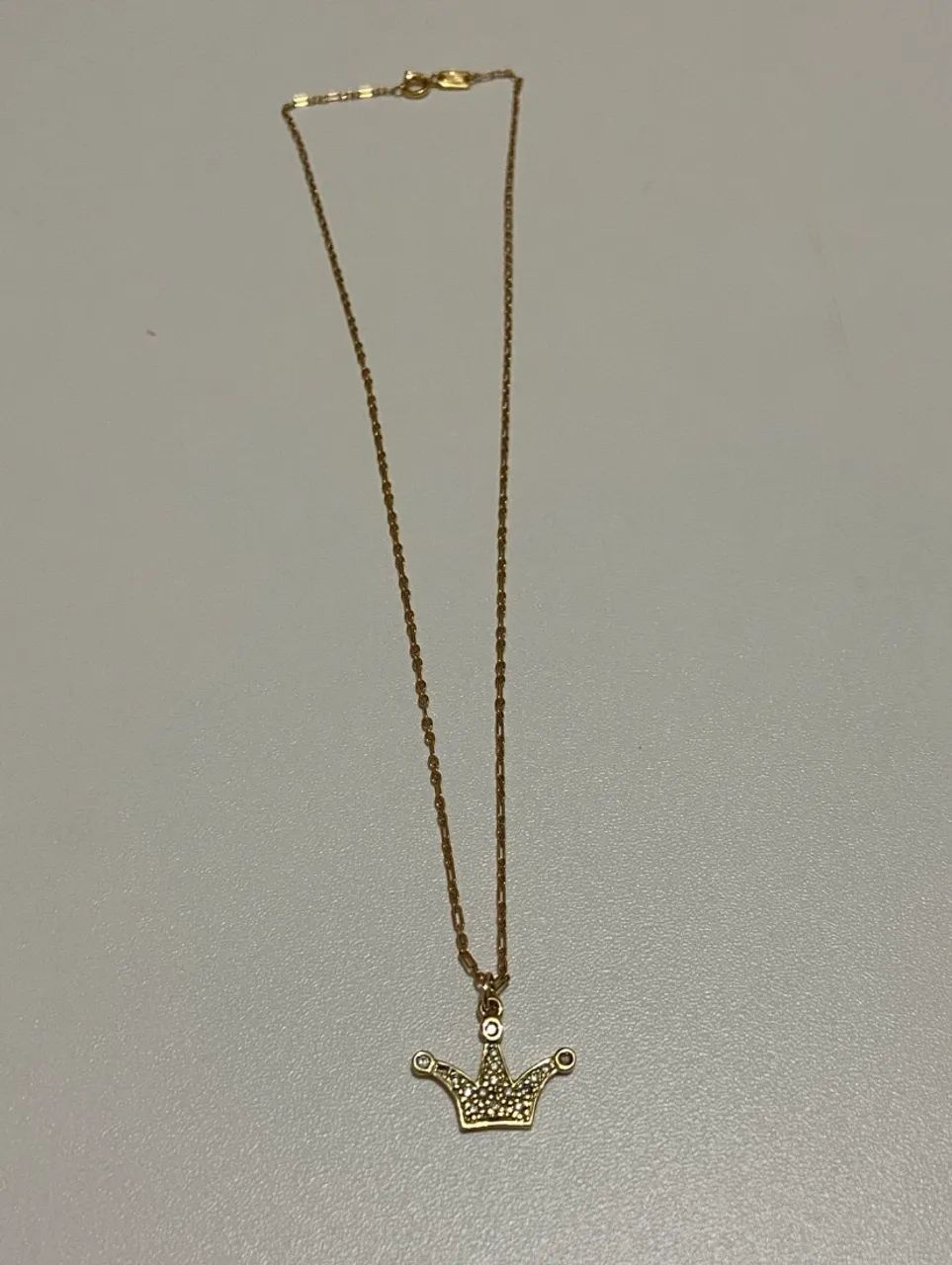 Colar pingente coroa com aplicação de zircônia - Foto 2