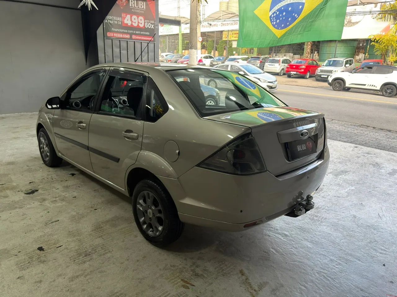 Ford Fiesta Sed. 1.6 8V Flex 4p, foto 9 de 17