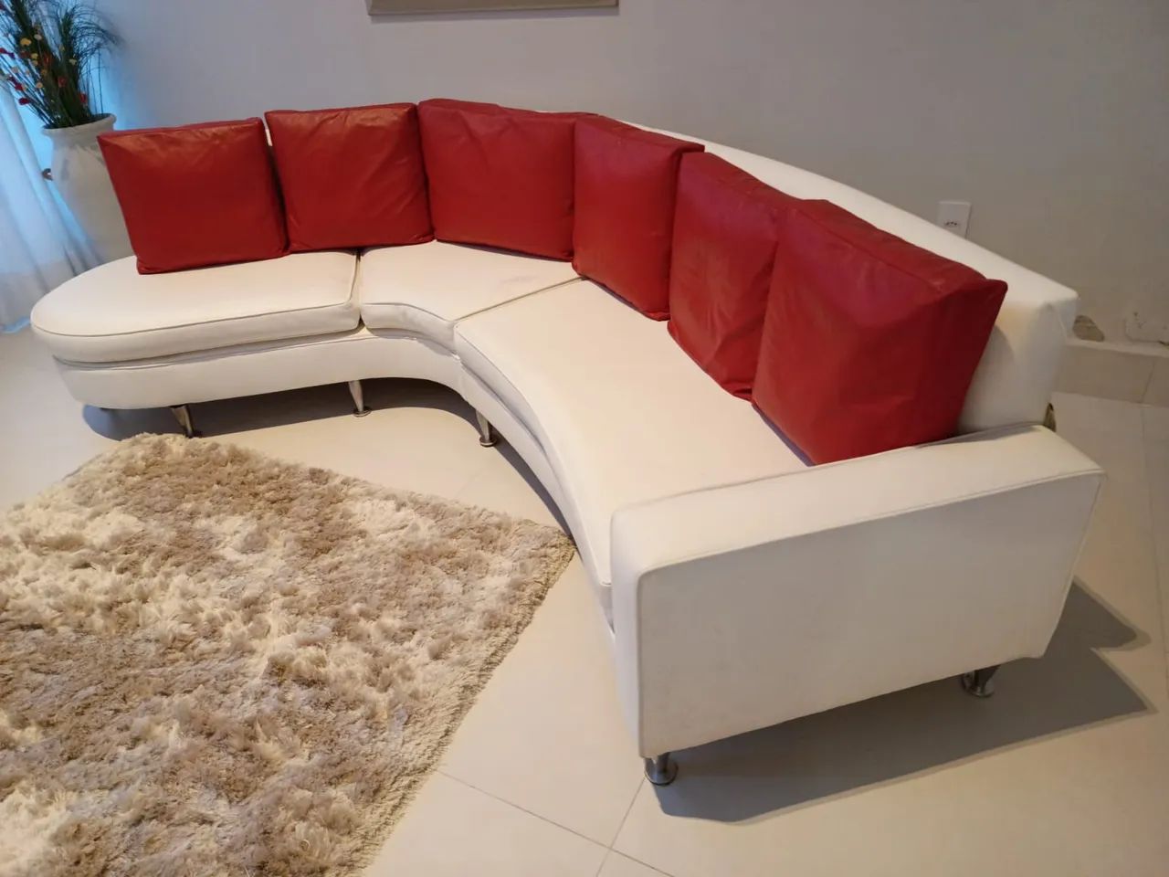 Sofá Curvo Branco - Foto 2