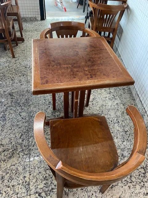 MESA PARA BARES E RESTAURANTES