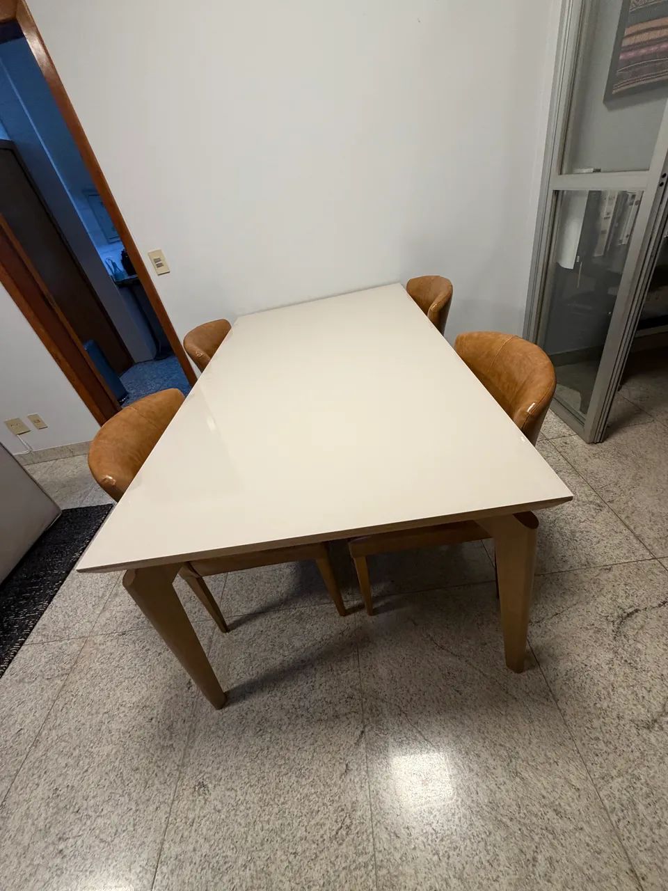 Mesa de jantar /sem as cadeiras  1,85x1,00 - Foto 3