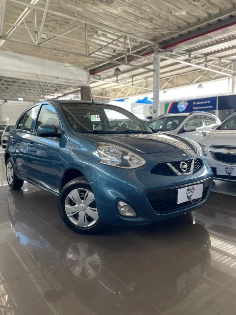Nissan March 2016