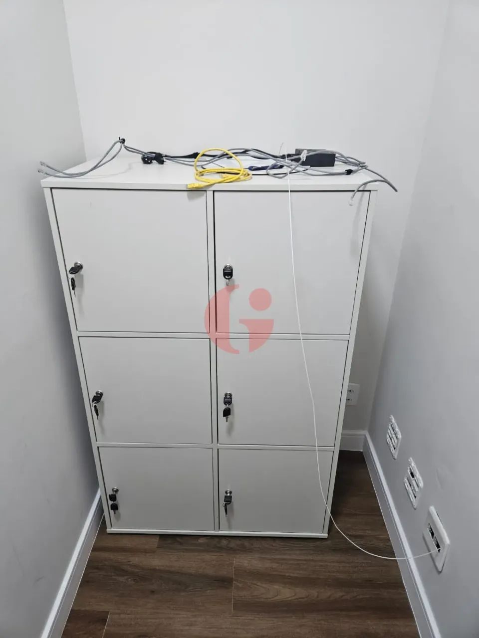 Sala comercial para locação no condomínio Infinity Trinity Tower com 2 banheiro e 2 vaga d