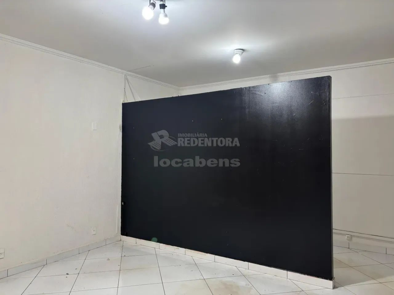 Ótima Sala Comercial com 34m² no Centro para Locação - Foto 3