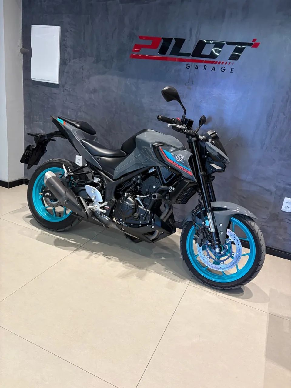 YAMAHA MT03 2024 - Foto 2