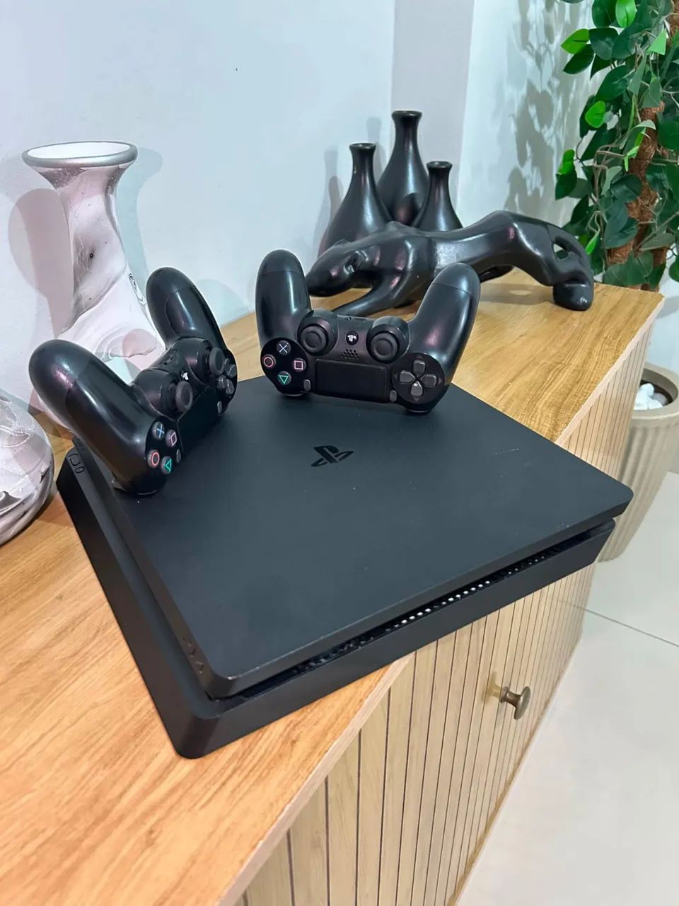 PS4 slim 1TB
