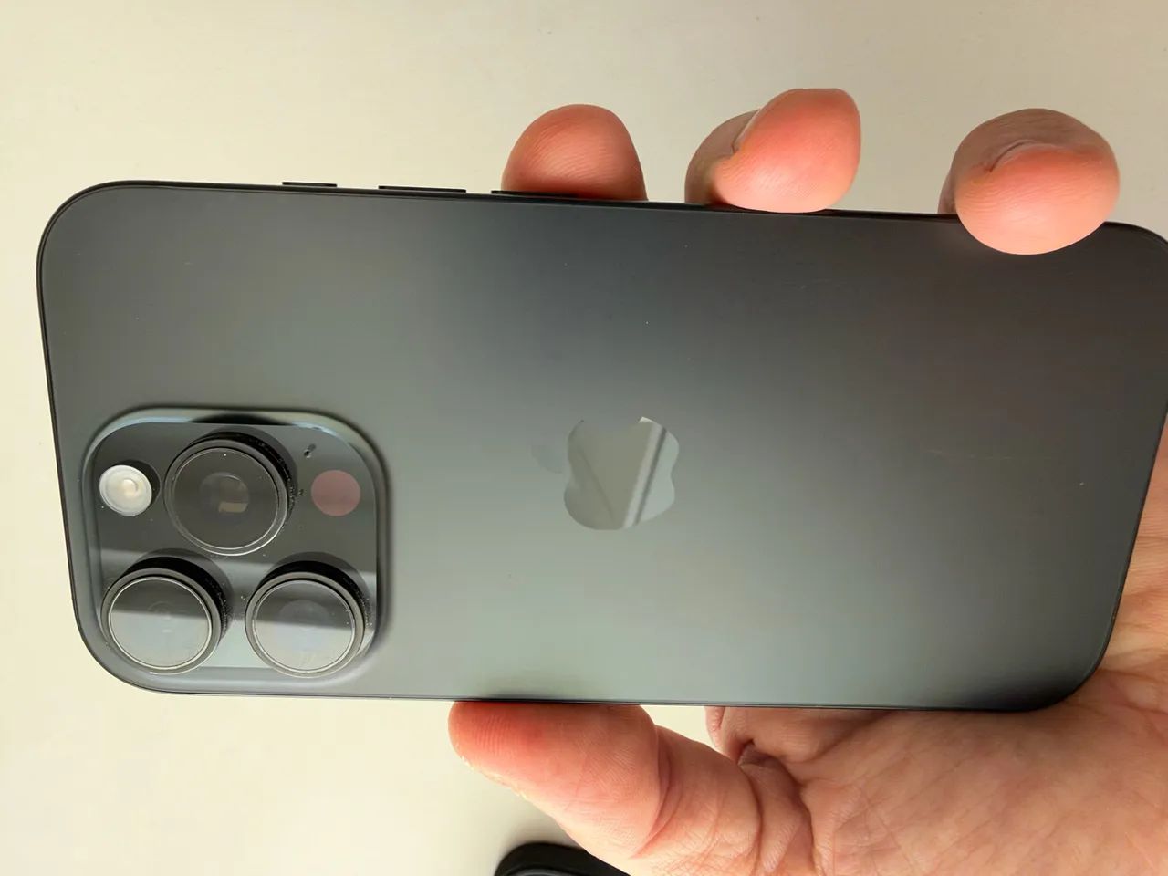 IPHONE 16 pro 512gb único dono  - Foto 3
