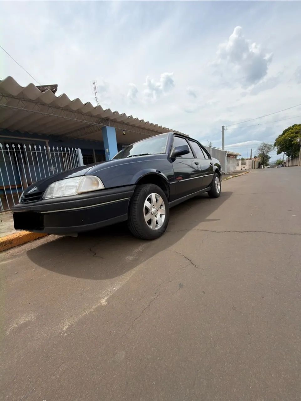 Chevrolet Monza GLS/ Hi-tech 2.0 EFI 2P E 4P (álcool) 1994