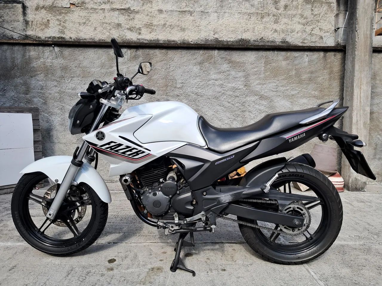 Fazer 250cc 2015 com 26.000 km