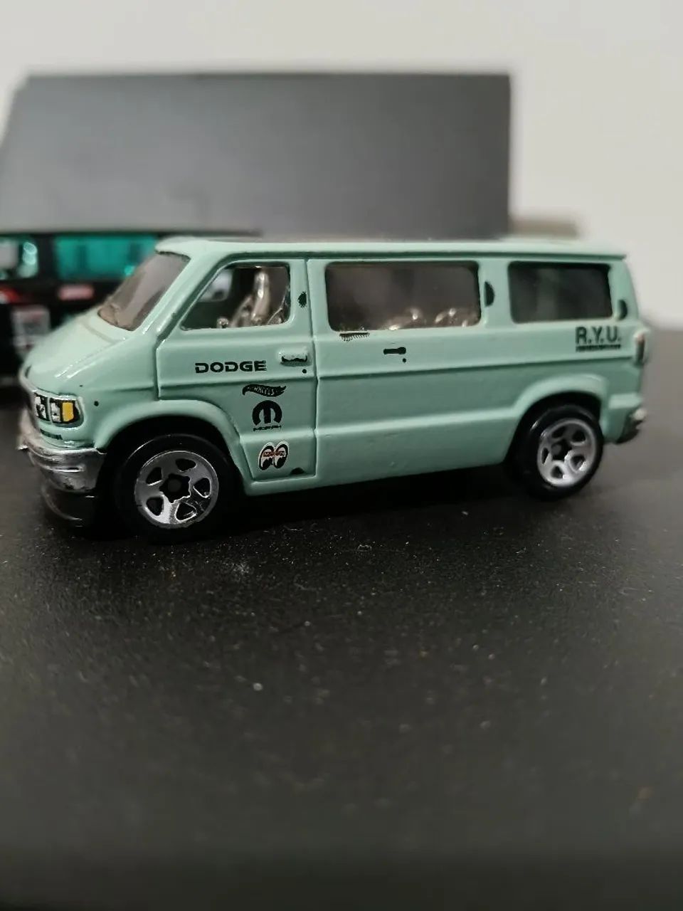 Kit Hotwheels furgão 4 minis  - Foto 5