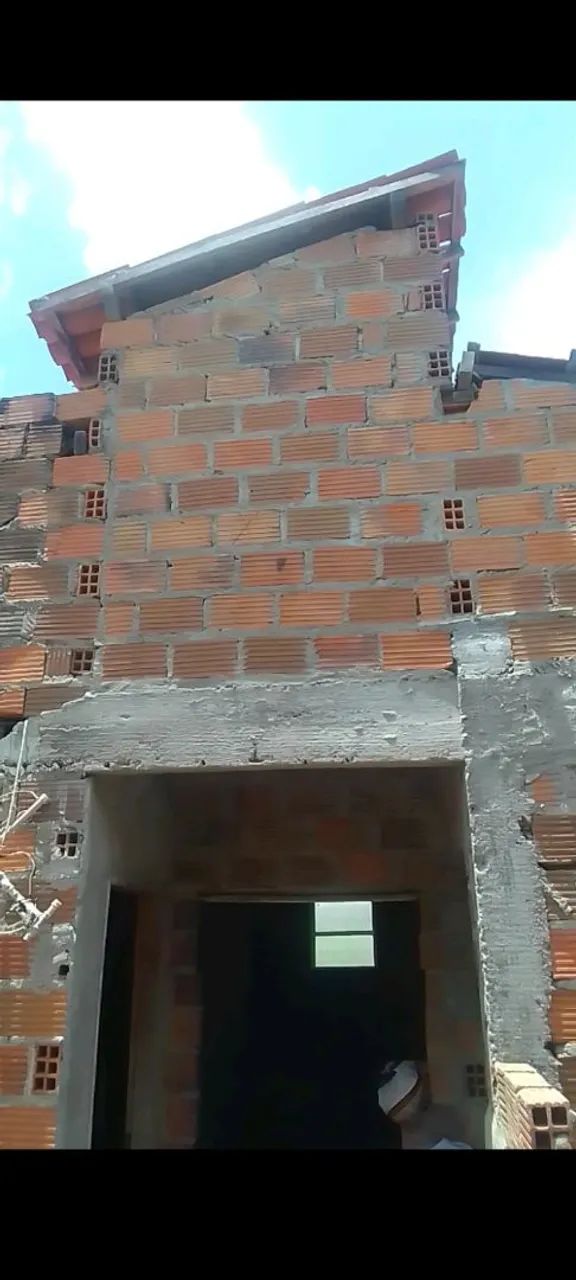 Vende-se terreno com casa - Foto 2