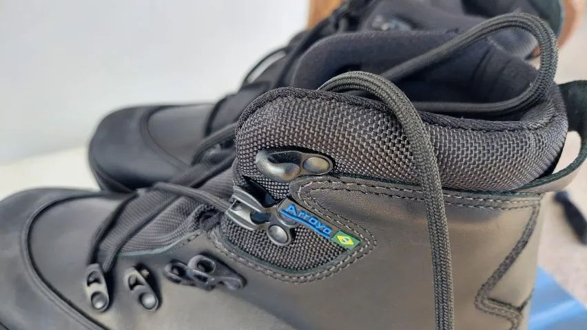 Bota Arroyo nova nunca usada número 41 - Foto 2