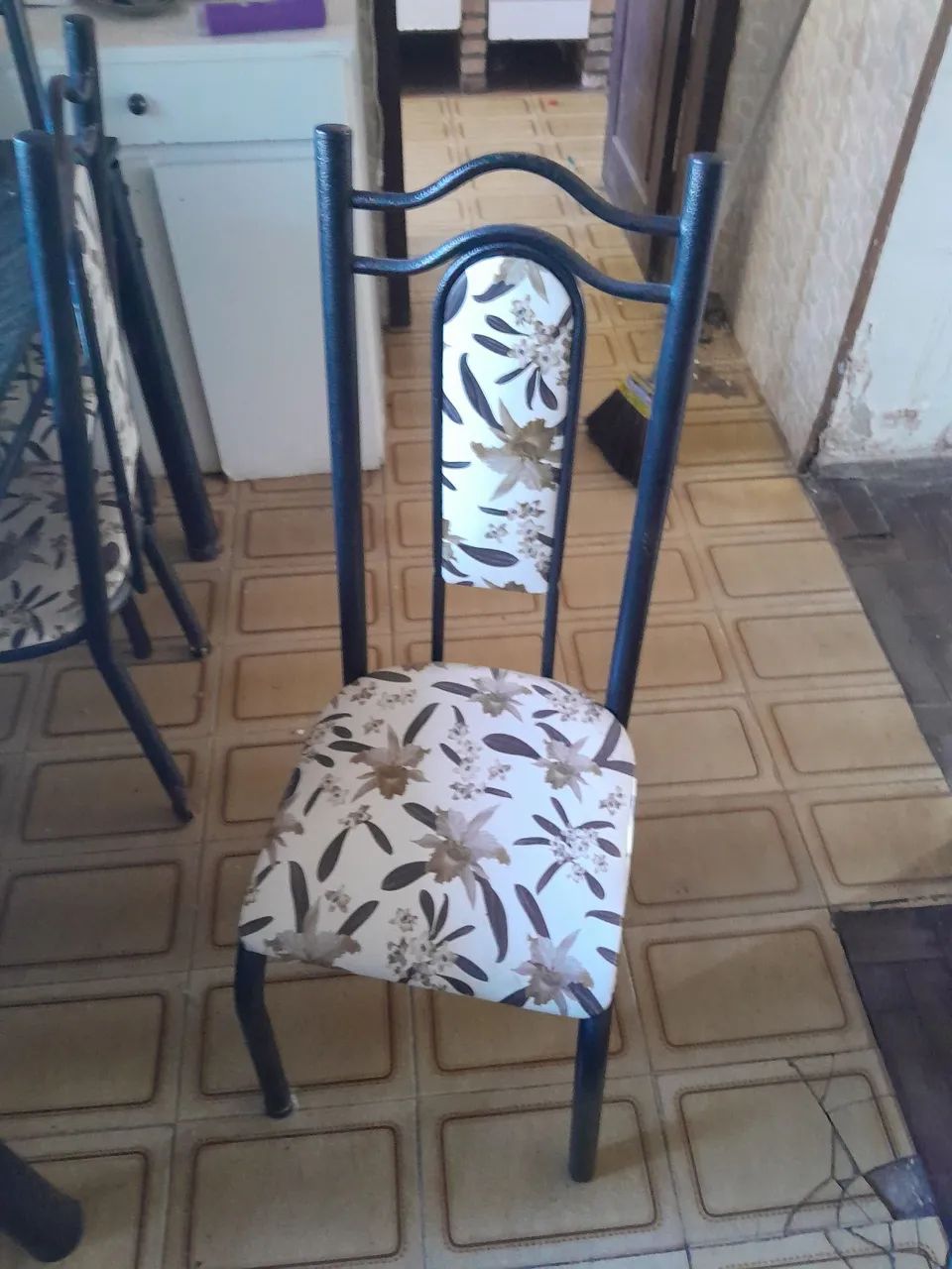 Mesa 6 cadeiras em granito - Foto 2