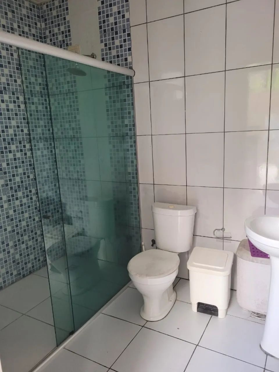 Casa ampla com 4 quartos | 3 banheiros | R$ 2.500/mês - Foto 2