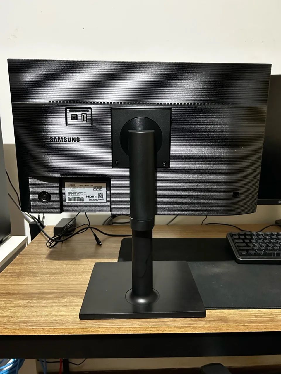 Monitor Samsung Odyssey G30 - Foto 3