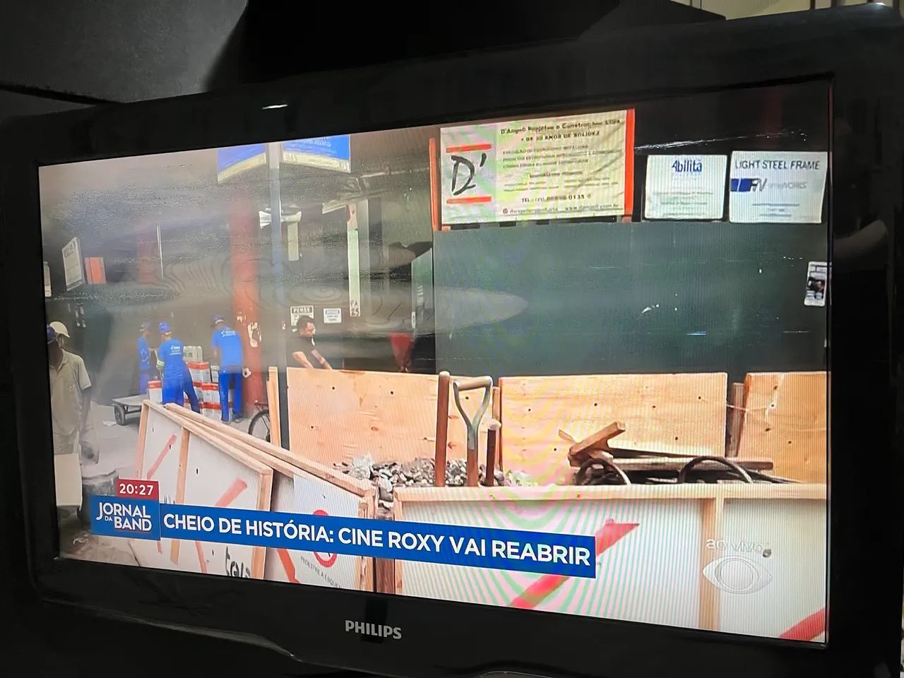 Tv 32  >> não é smart.