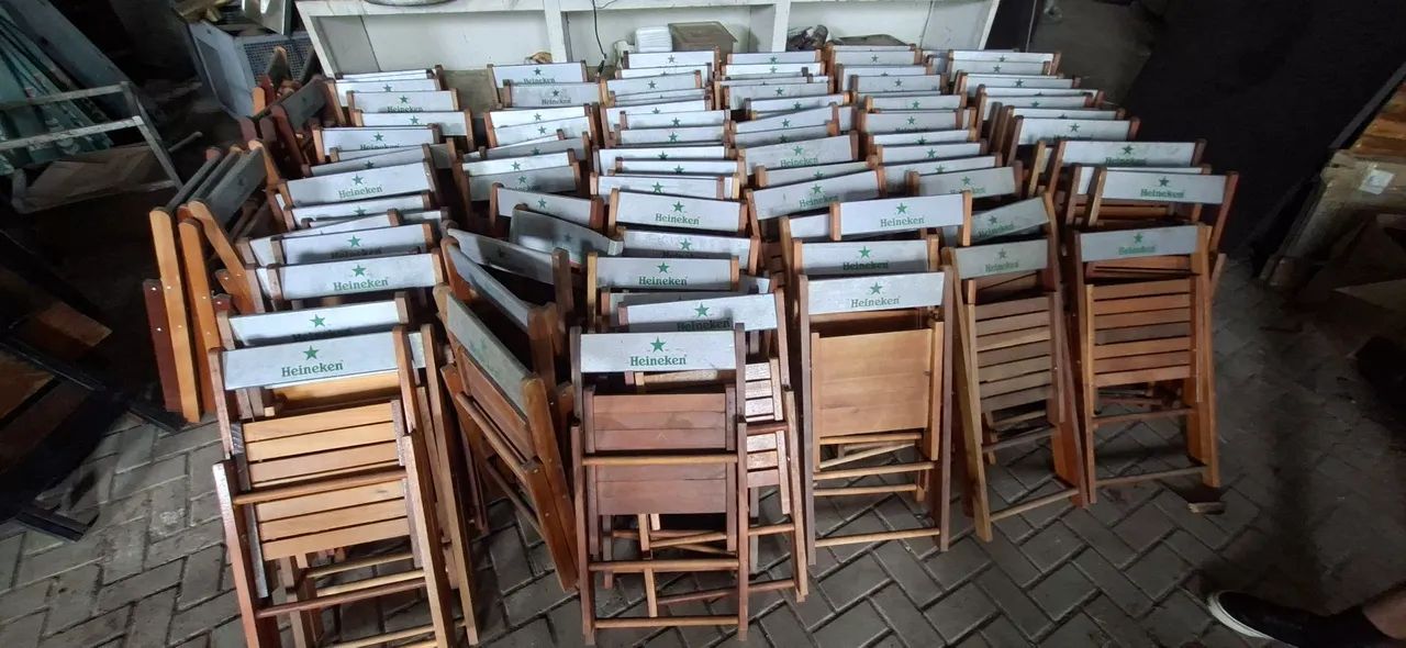 Mesa e Cadeiras ( LOTE )