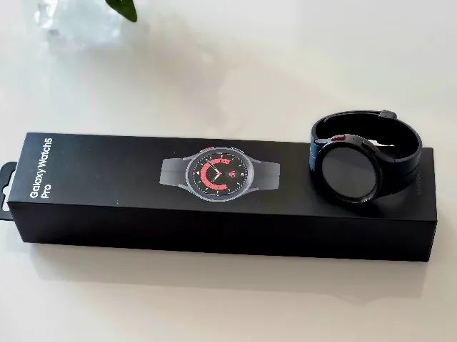 Galaxy Watch 5 Pro - Como Novo + Case de Proteção Spigen - Foto 2