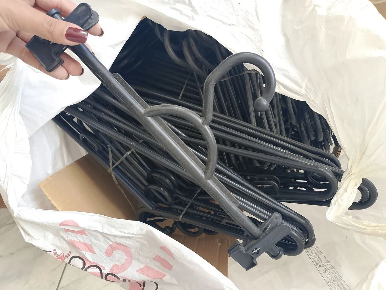 Cabides com presilhas  - Foto 2