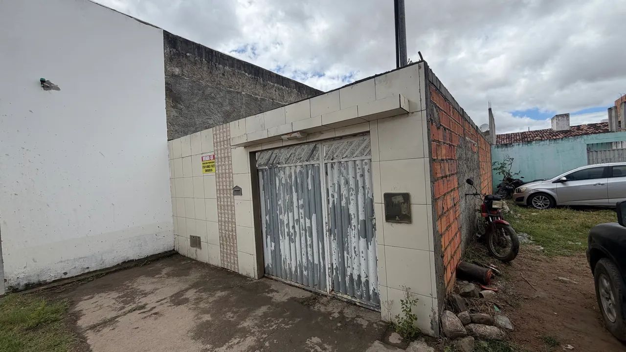 Vende-se casa em Poço Verde