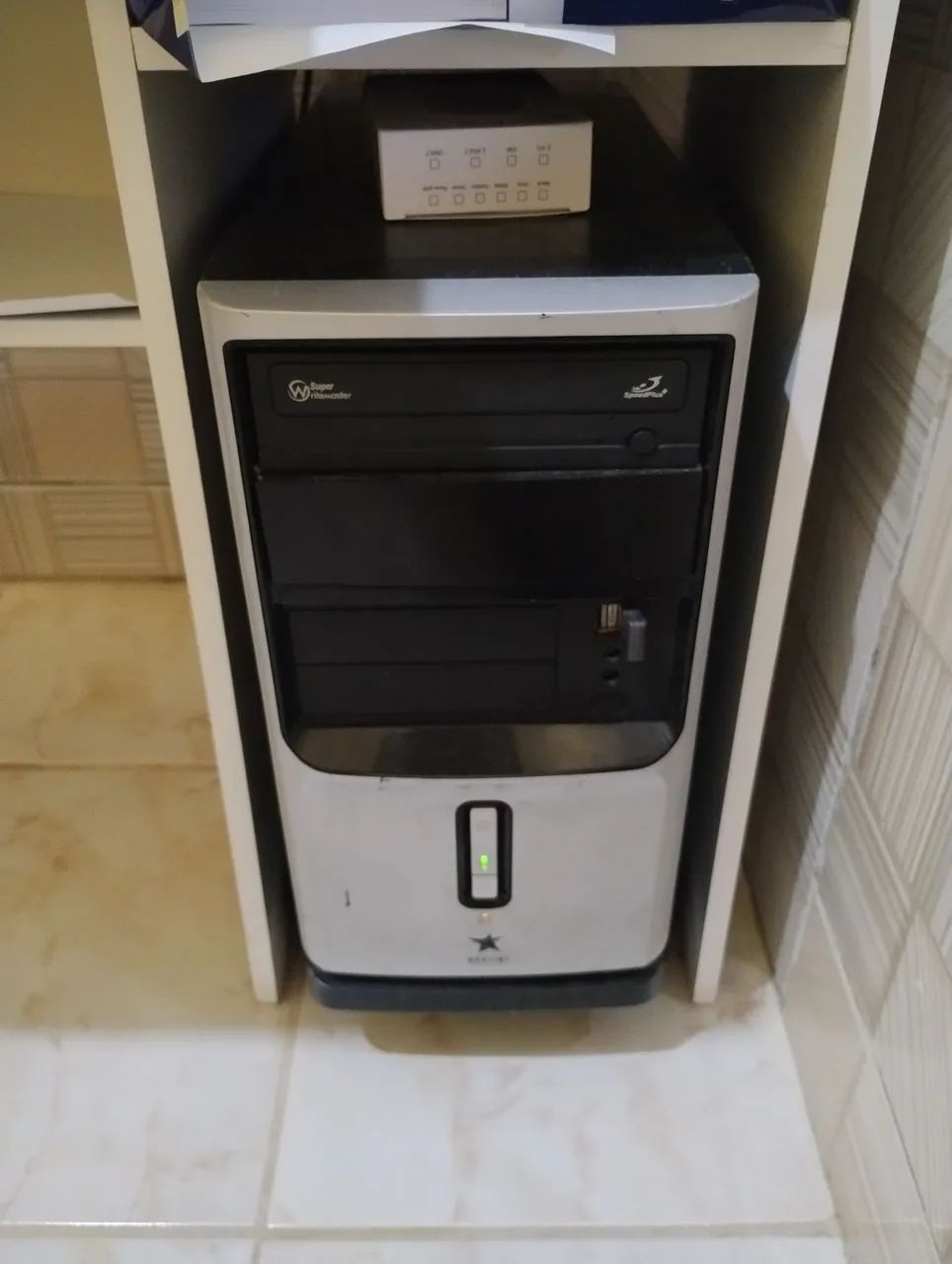 Vendo computador ?