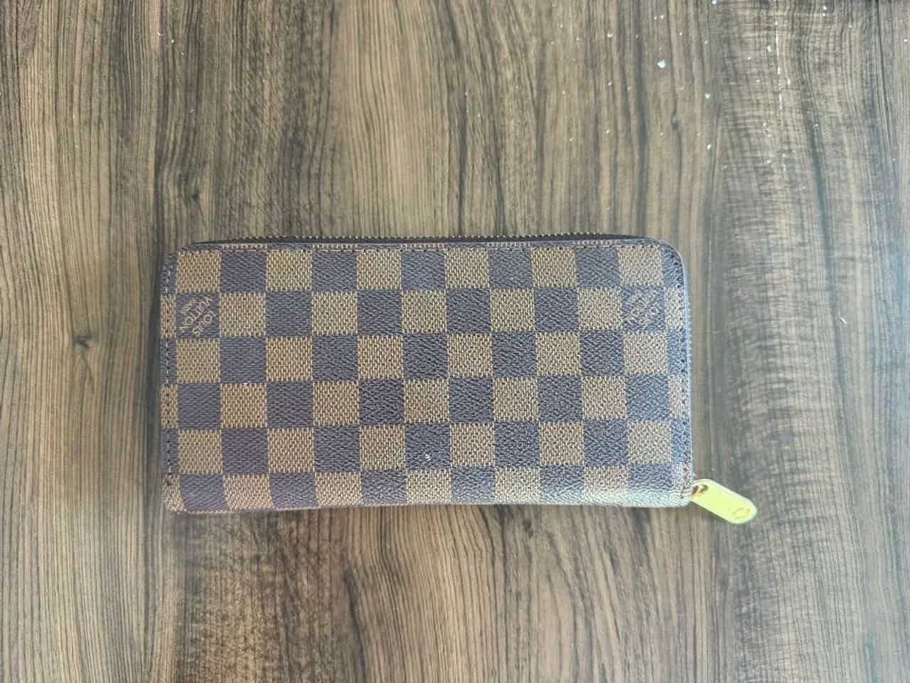 Carteira usada original da Louis Vuitton - Foto 2