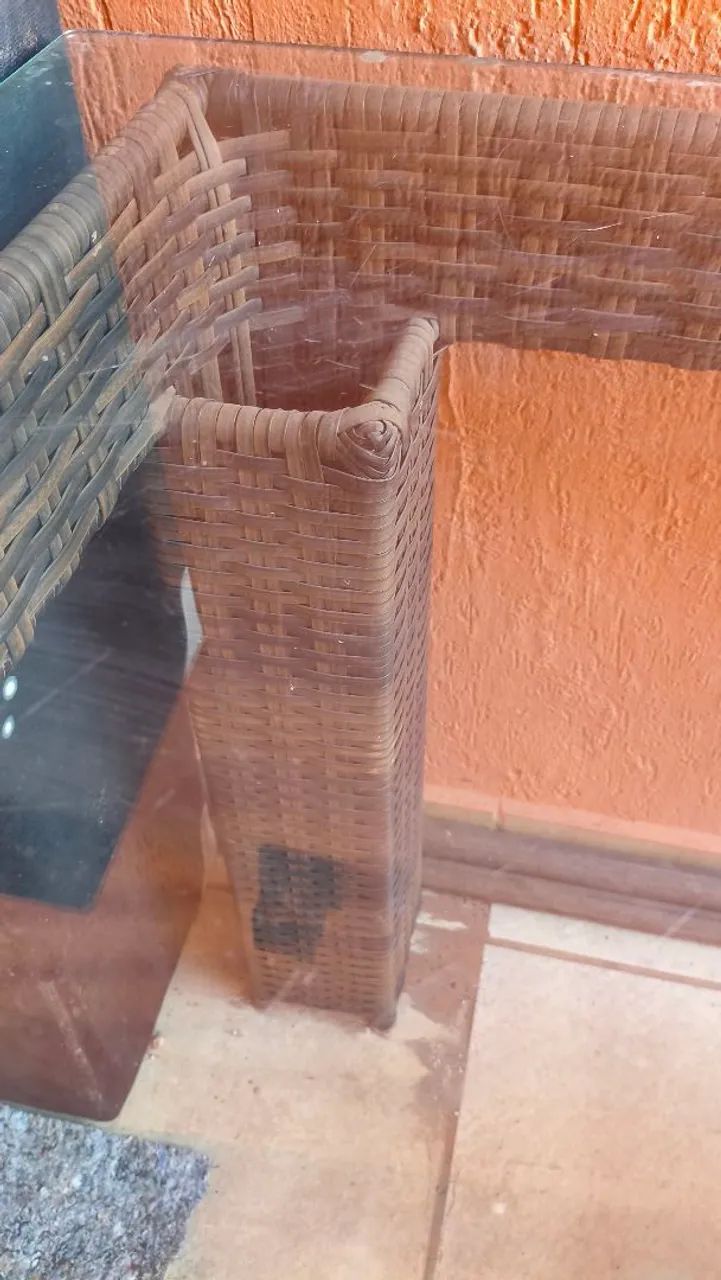 VENDO MESA DE JUNCO , BANHEIRA E PISCINA 