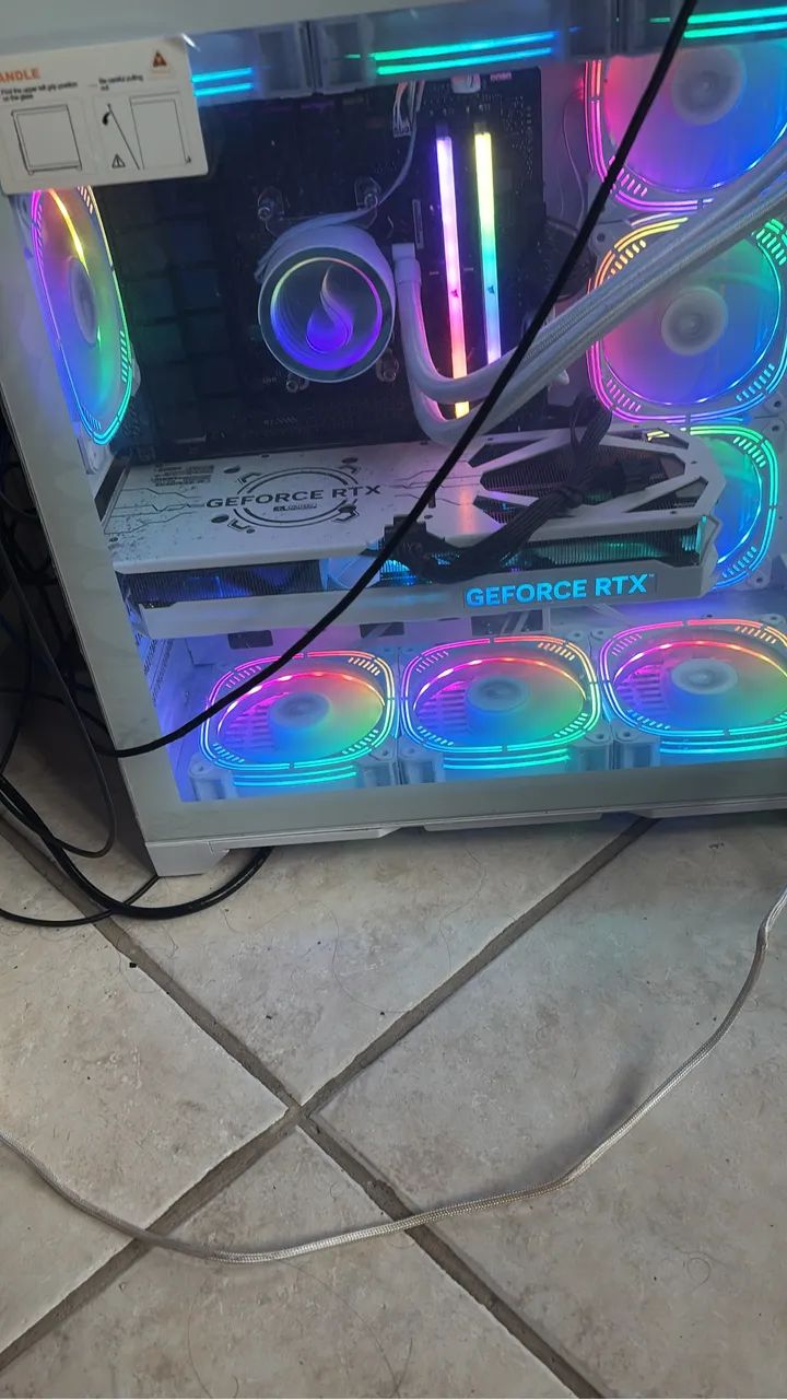 Pc gamer Rtx 4070 Ryzen 7800x3d  - Foto 2